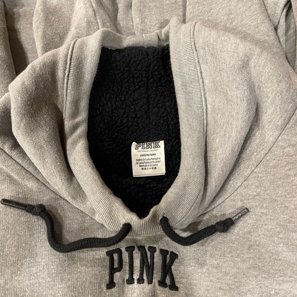 Like new Pink fleece lined sweatshirt